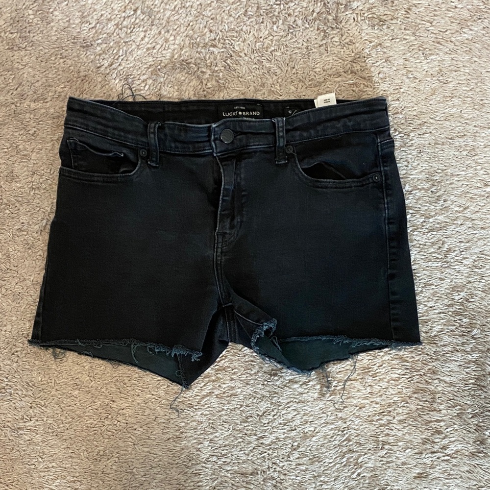 4/$20 Black lucky brand cutoff shorts